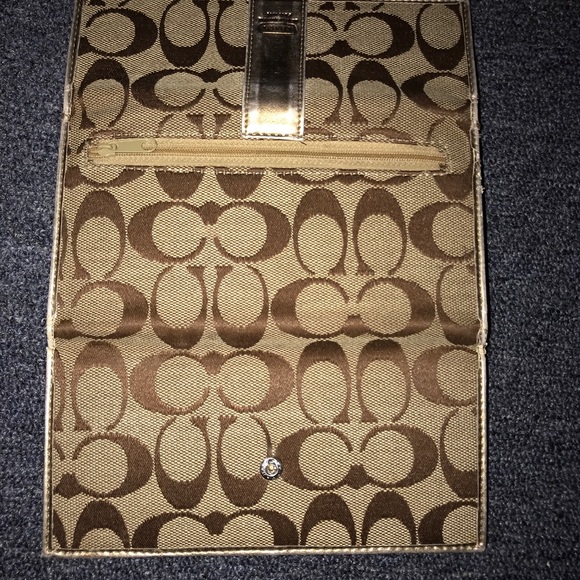 Coach Wallet - Picture 5 of 5